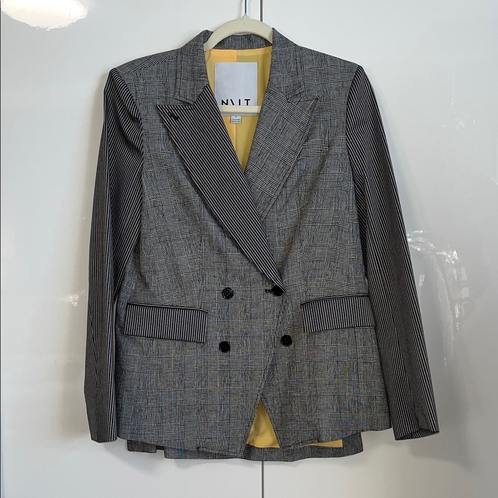 NVLT NWOT Oversized Grey Pinstripe Asymmetric Blazer Lined, Size S/M